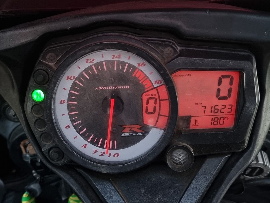 Suzuki GSX R600 K8