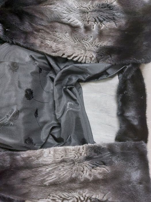 Продам норковую шубу