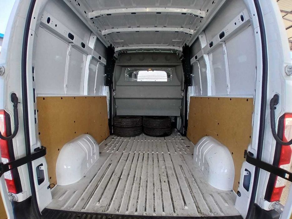 RENAULT Master Furgon Cabina Dubla 6+1