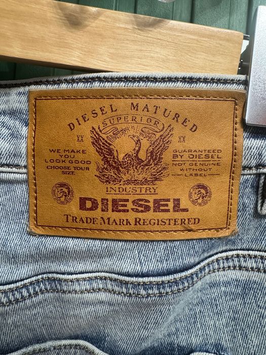 Продам джинсы diesel