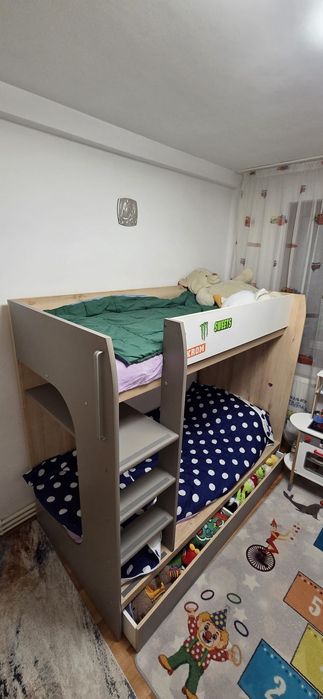 Vand pat etajat pentru 2 copii