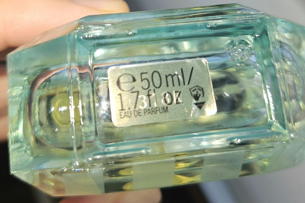 Парфюм Bombshell Isle на Victoria's Secret