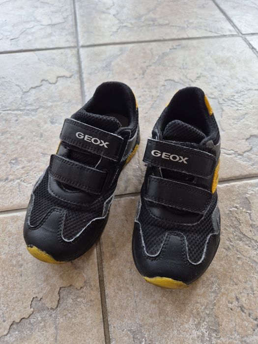 Geox, Vans, Puma, Adidas