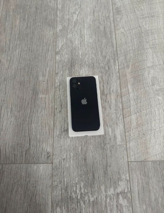 Iphone 12. 64gb sanatate 90