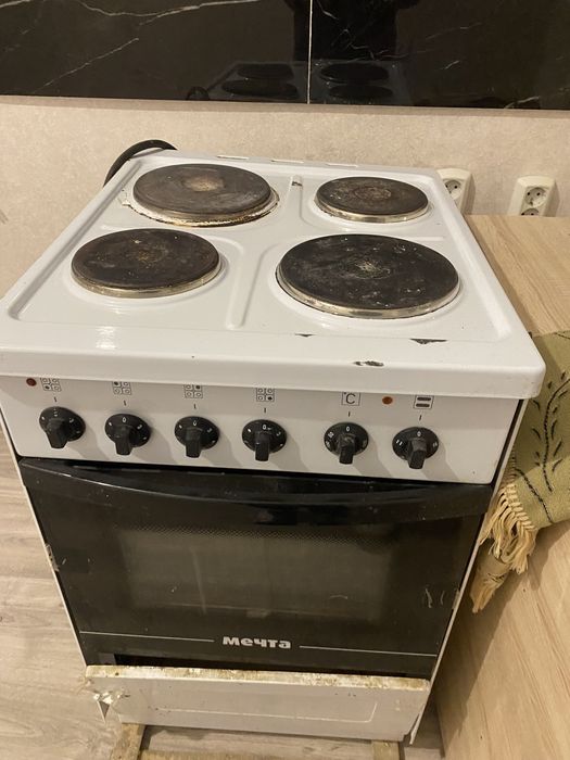 Продам э/плиту б/у за 3тыс, самовывоз с КШТ