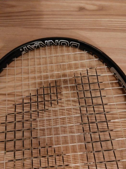 Două rachete de tenis Donnay GR Court (cu husă)