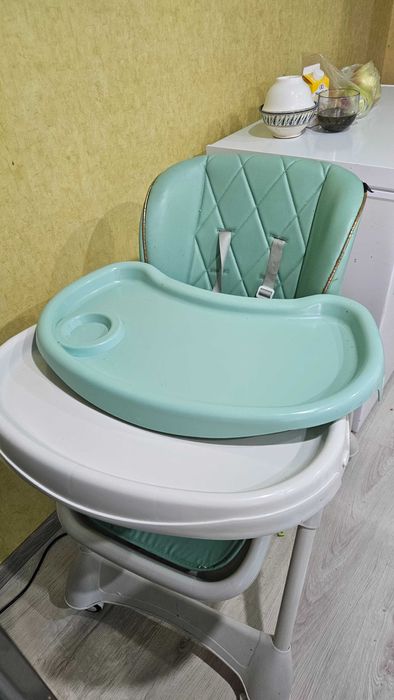 Продам стульчик для кормления