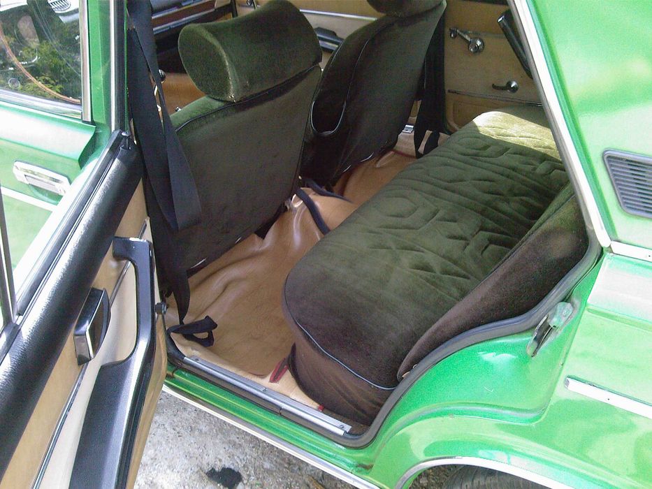 Продава се Лада 1500S (21061)