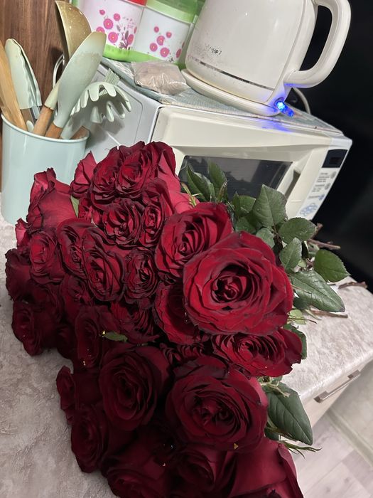 Роза +/-45штук , свежие