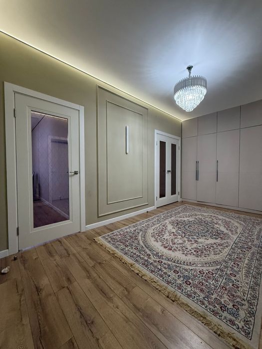 Продам 4-х ком.кв. на Батыс-2.