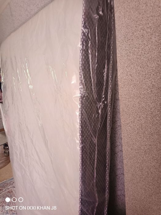 Матрас 2 х 1,6 продам