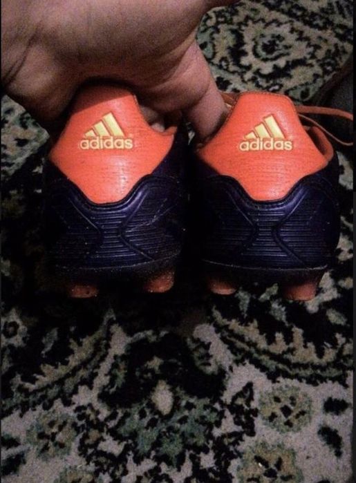 Продам бутсы adidas