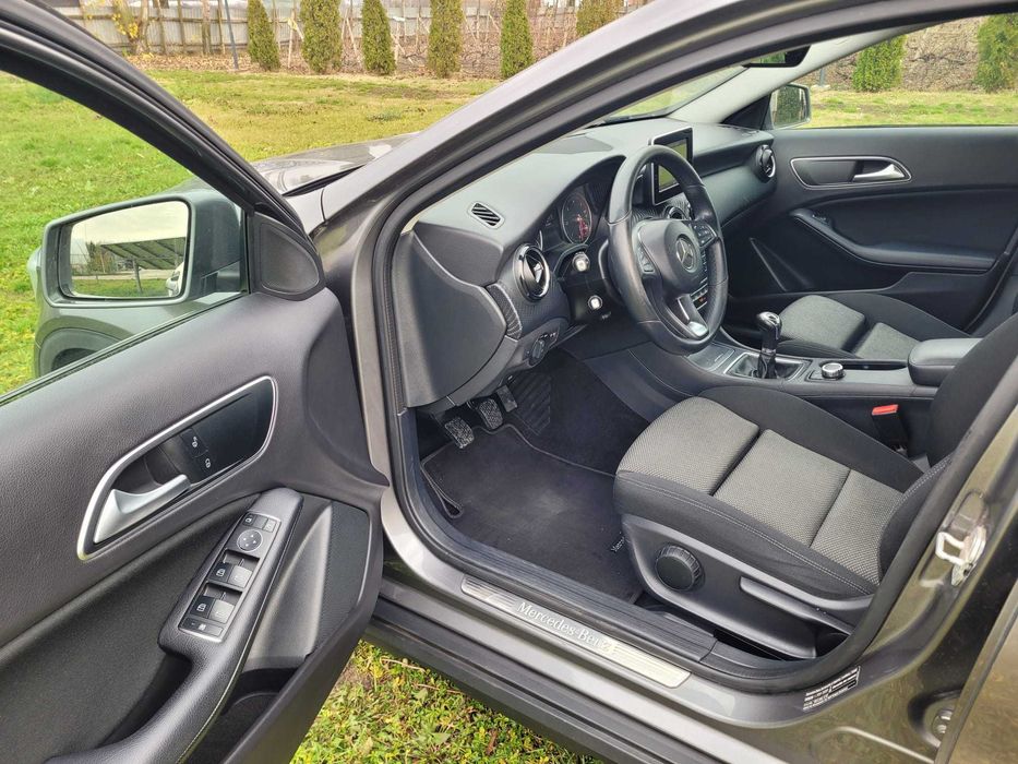 Mercedes GLA 180d TVA Deductibil