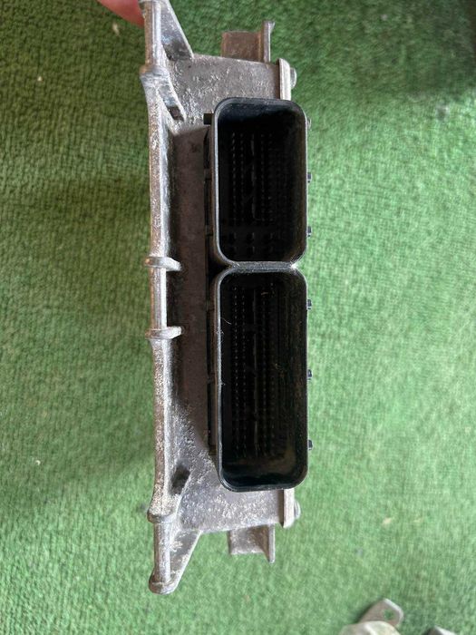 двг компютър ECU Mercedes a klass W169 модел 2004-2014г. #033S.