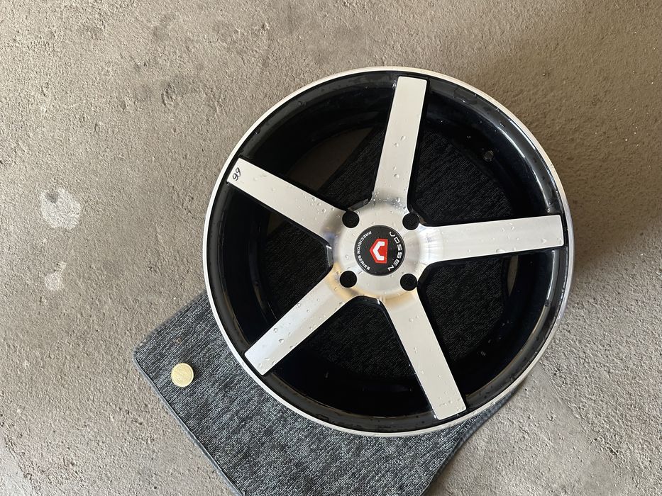 Срочна диска R15 Vossen продам новый