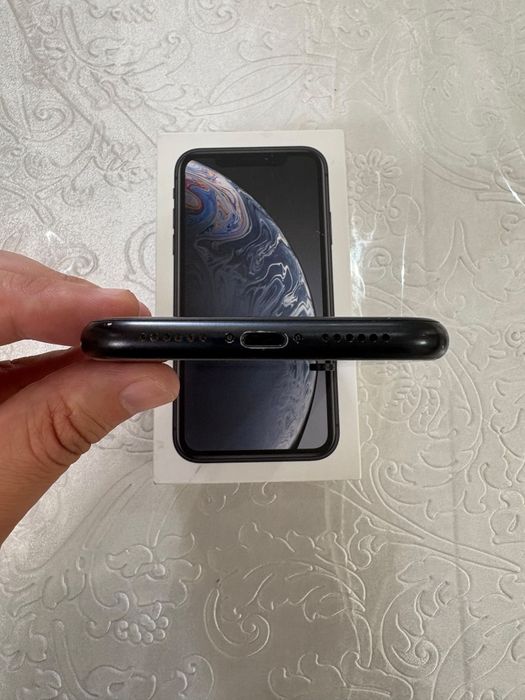 iPhone XR 64 ГБ, чёрный