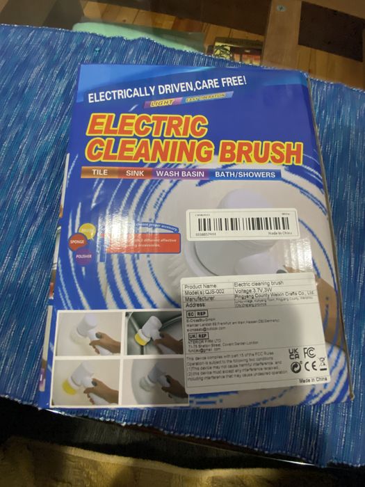 Електрическа четка за почистване – комплект с приставки