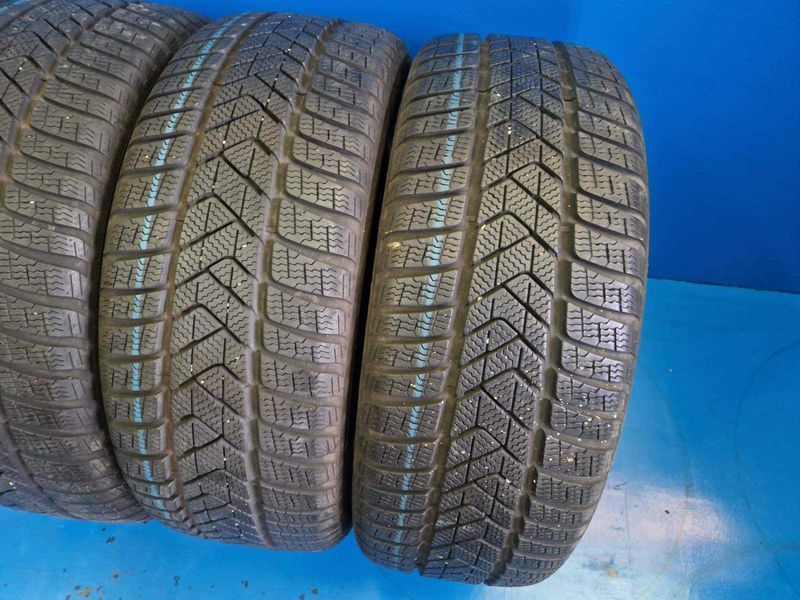 4 Pirelli R19 225/45
зимни гуми DOT2619