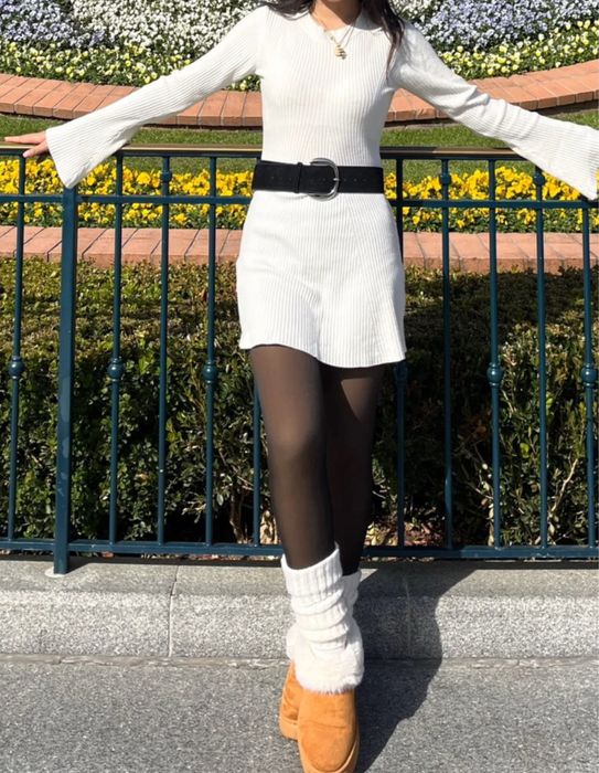 Платье теплое для зимы в белом цвете