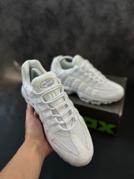 Nike Air Max 95s (BLACK & WHITE)