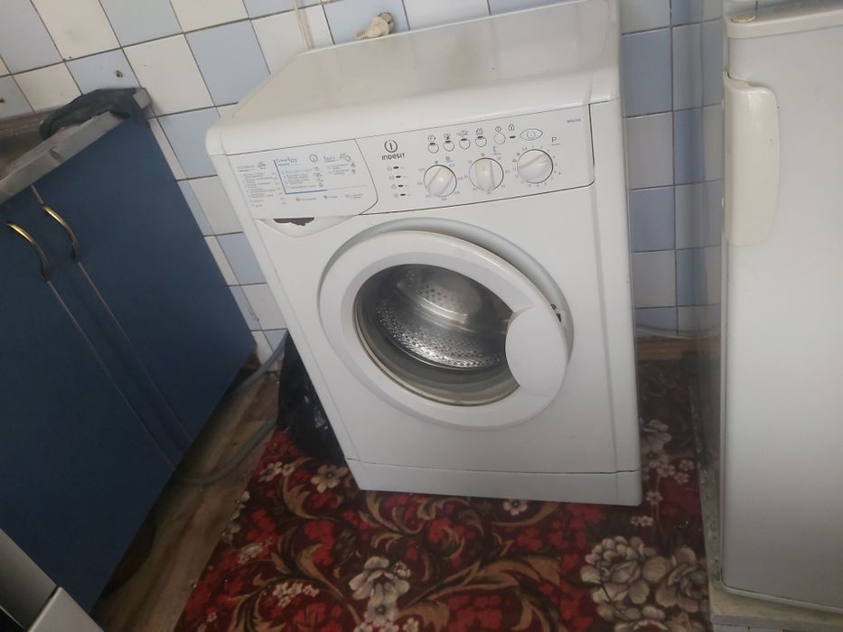 Продам стиральную машинку