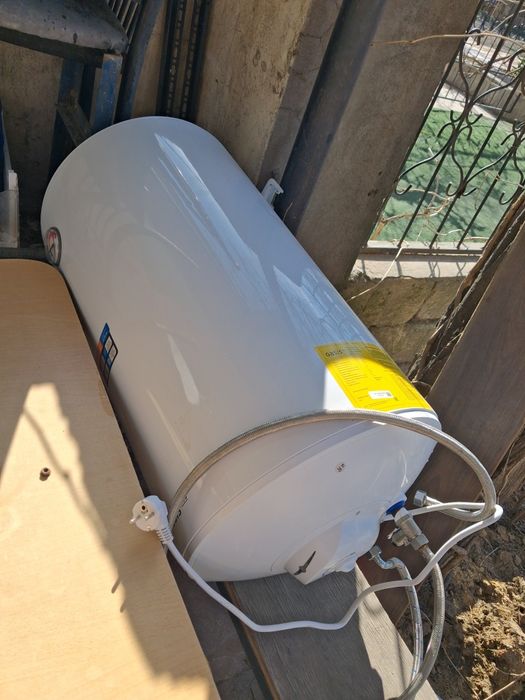 Продам бойлер на 100 литров