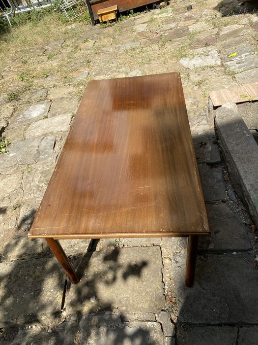 Продава се соц холна  масичка