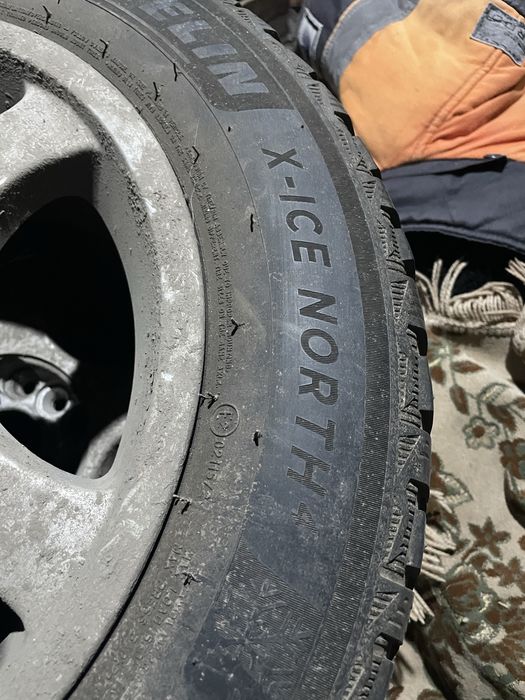 Продам резину Michelin с дисками R15