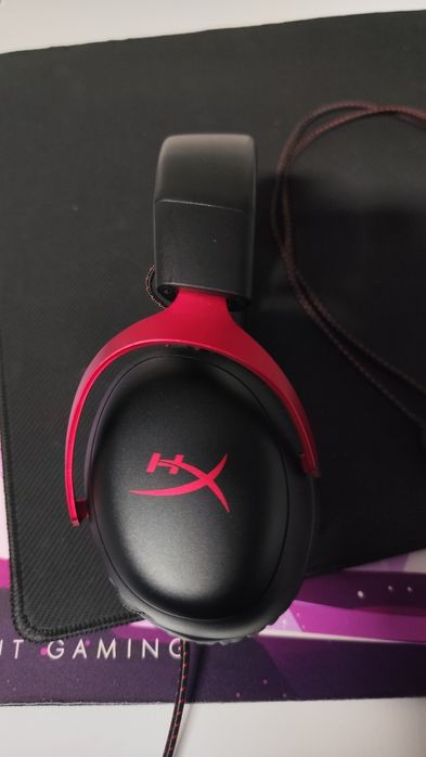 Căști gaming HyperX Cloud III, Black/Red.