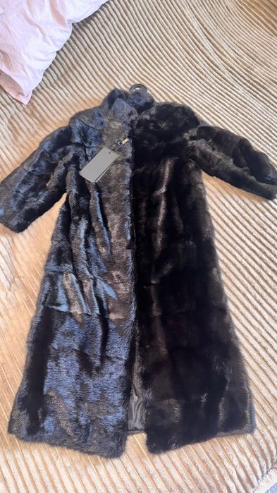Продам норкувую шубу