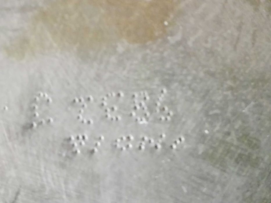 Месингов сервиз и стойка , поставка за вино .