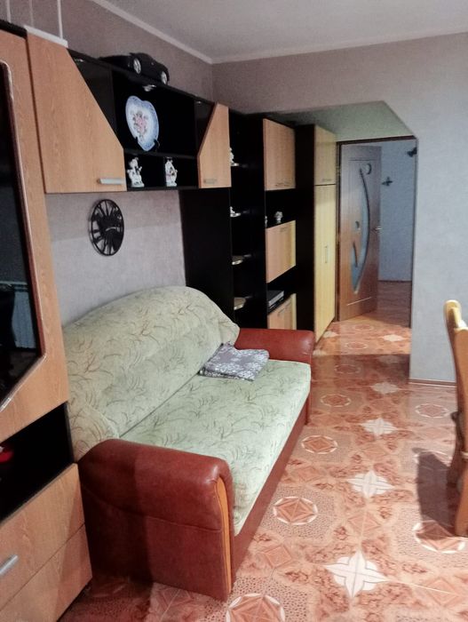 Inchiriez apartament 3 camere