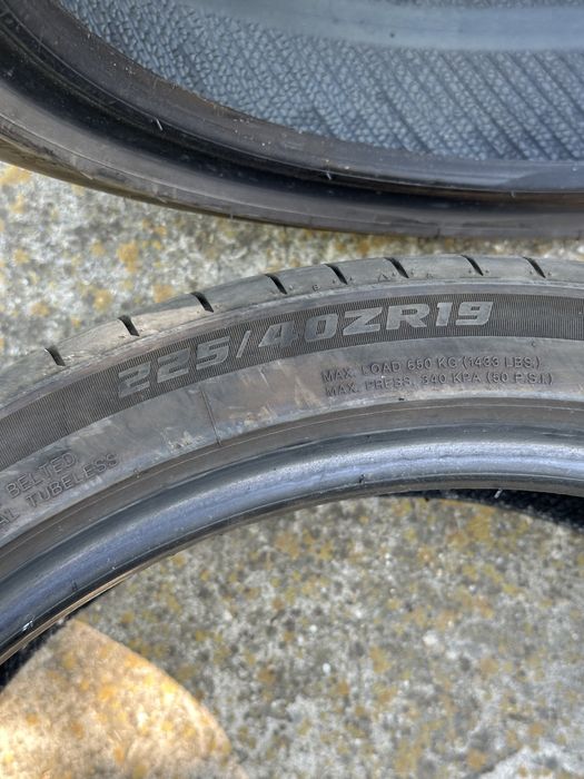 Anvelope 225 40 19 de vara