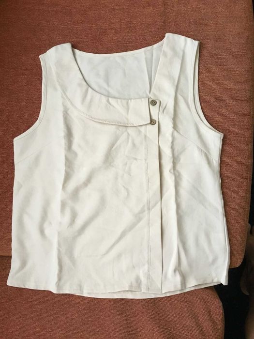 Продавам дамски блузи нови