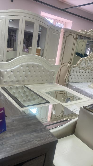 Продам спальня Венера 5д