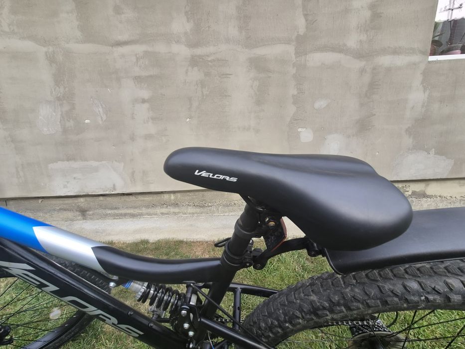 Bicicleta full suspension