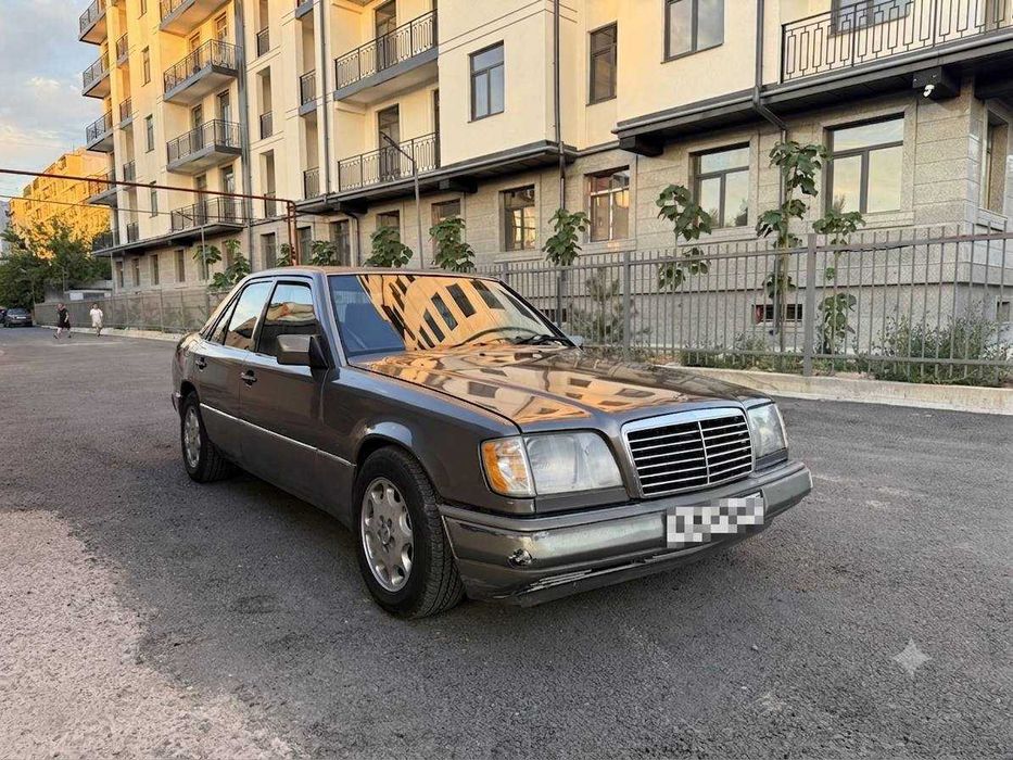 Mercedes-Benz W124 — после капремонта, заменена АКПП