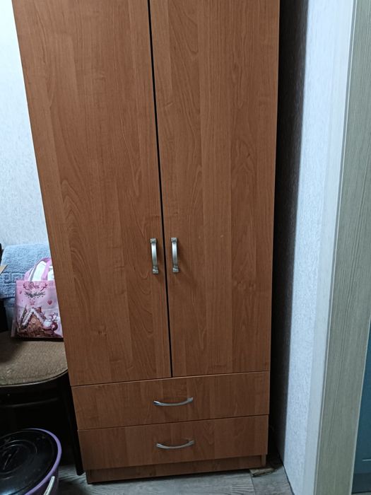 Продается шкафы срочно