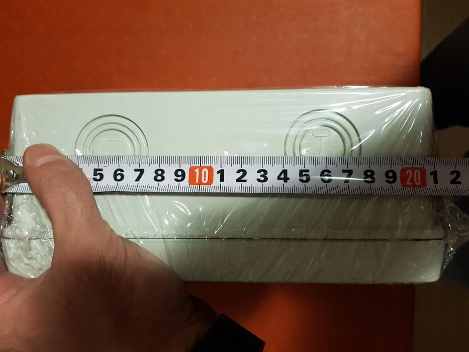 Cutie perete fire electrice