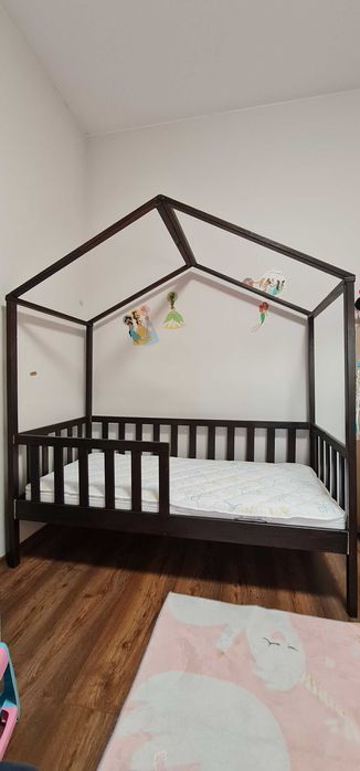 Детско легло къща с матрак