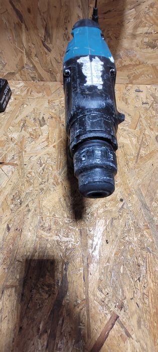Rotopercutor makita dhr242