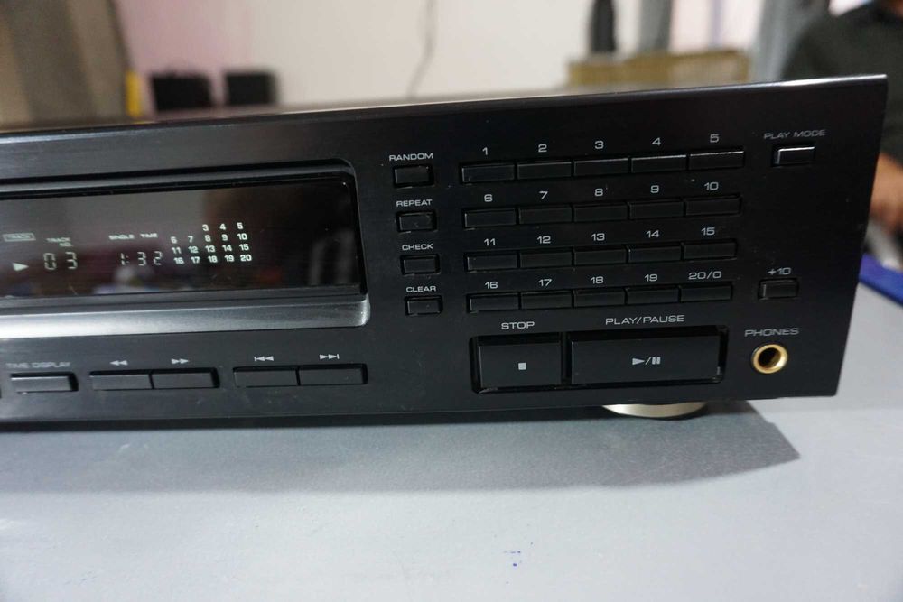 Cd player audio retro Kenwood DP-1030