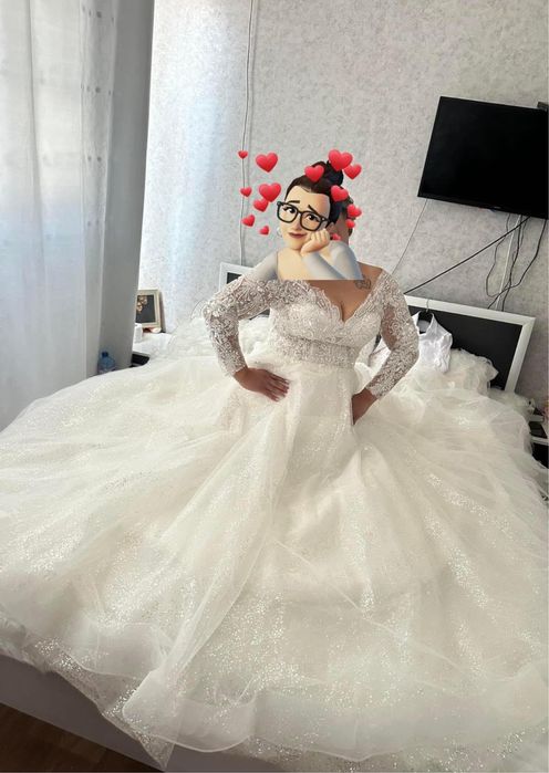 Булчинска рокля неразличима от нова