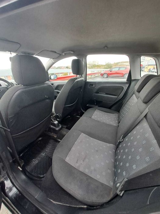 FORD Fiesta 2004 — imagine 6