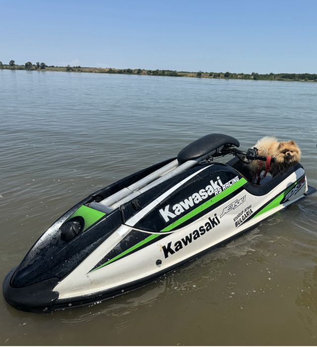 Джет Kawasaki sxr800 с колесар