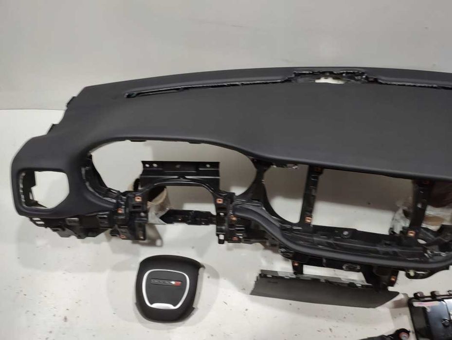 Dodge Durango 2021 - kit airbag - plansa de bord - centuri siguranta