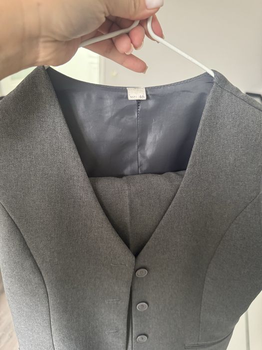 Продам школьную форму