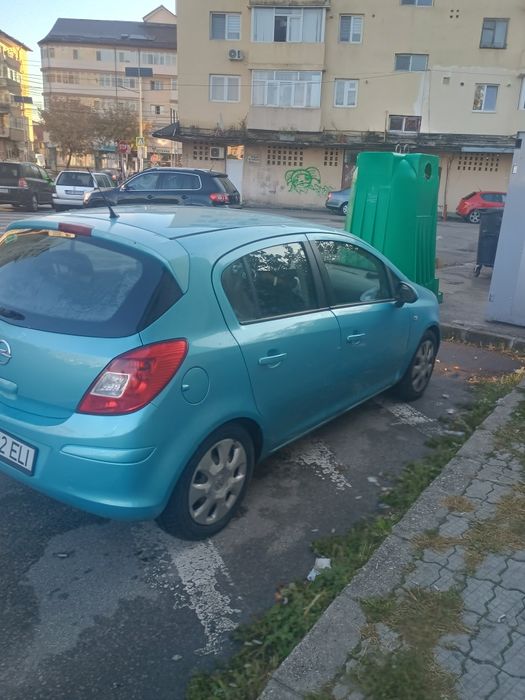 Vând Opel CORSA D euro 5