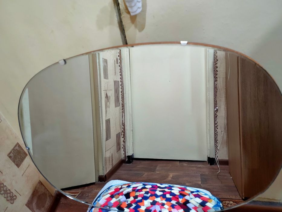 Продаются настенные зеркала