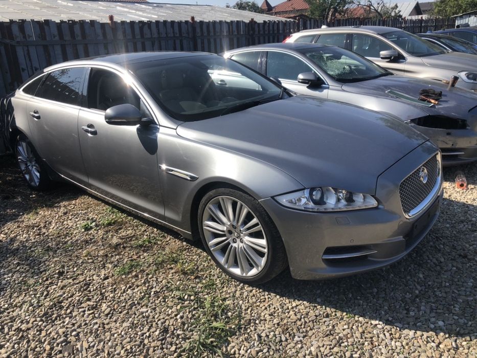 Dezmembrez jaguar xj LONG 306 dt